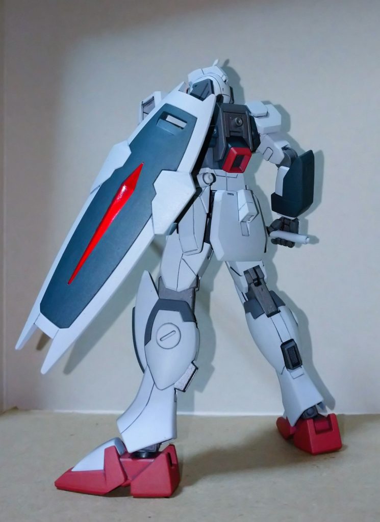 元々がバックパックのないデザインですがそのままでもシンプルでカッコ良くて好きです。ストライカー接続部は少し素っ気ないのでディテールアップしてあります。