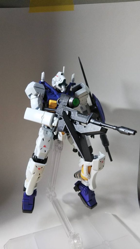 ライフルをGQuuuuuuX版にアレンジゲルググのライフルをベースにジャンクパーツを集め、GQuuuuuuX版として仕上げました。