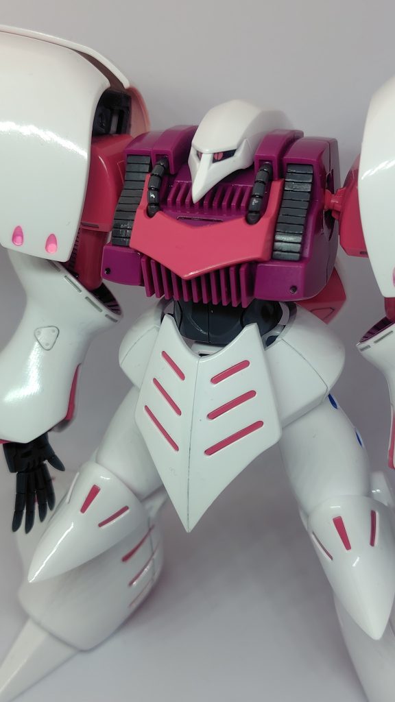 キュベレイってモノアイだとばっかり思ってましたが独特なツインアイなんですね(zaku-kao2)鼻先をシャープ化。