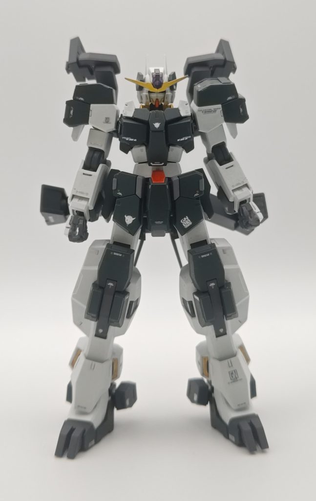 キットは少し古めなので継ぎ目がちょいちょいある状態でしたので揃えております。