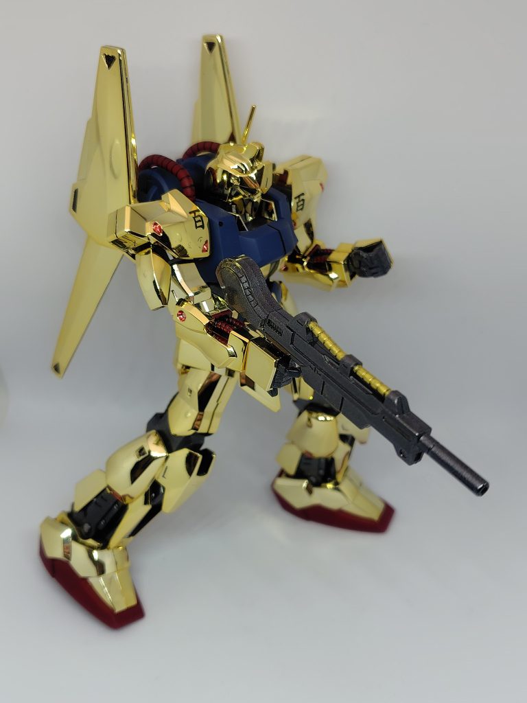 ポージングは厳しいです。このぐらいが精一杯。