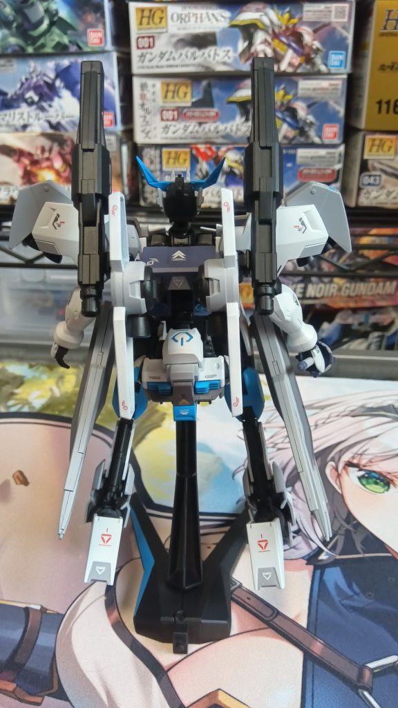 背面おしりにアスタロトのエイハブリアクター積んでます。