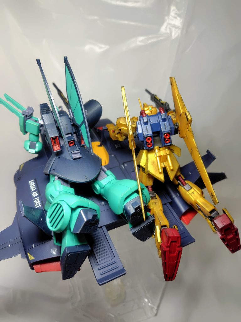 仲良しシャアとアムロ。