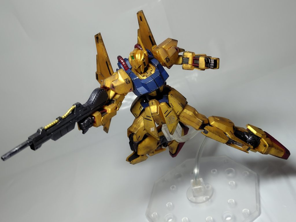 こないだの旧キットとは可動がダンチだ!