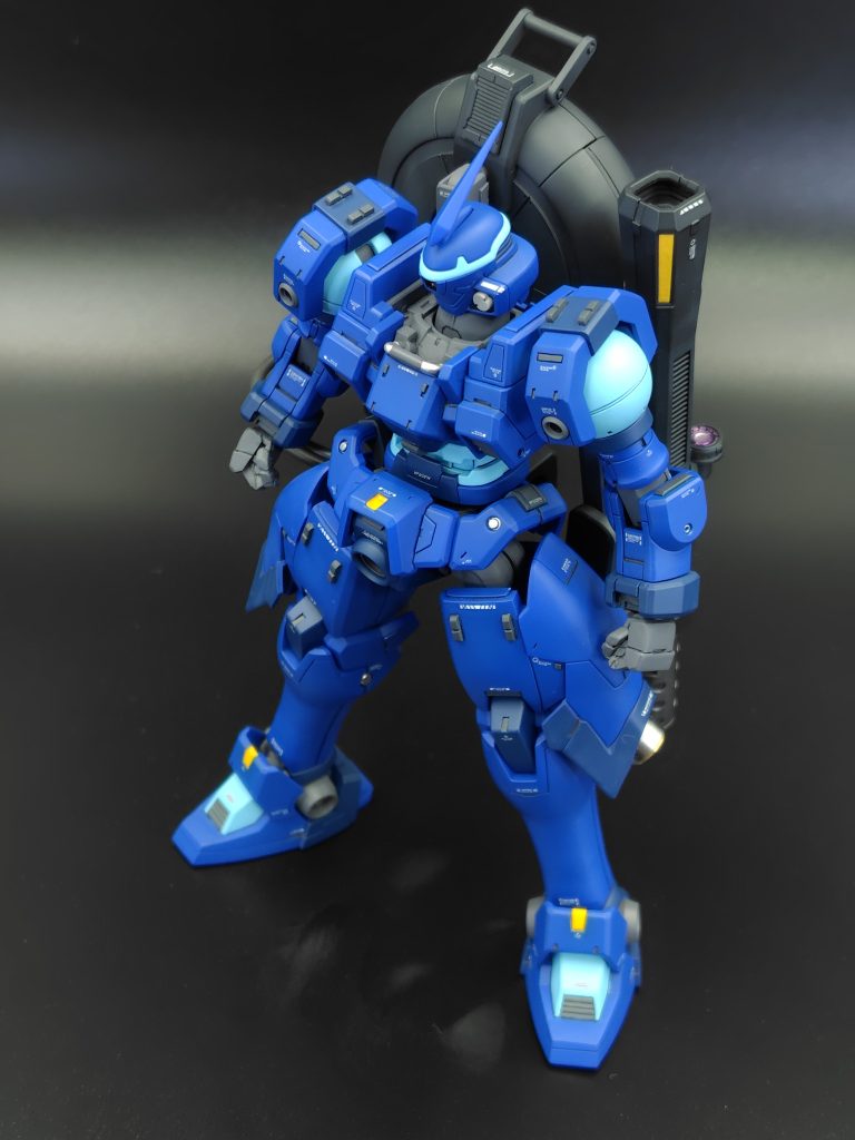 バルカンもサーベルもなく、ビームキャノン一本勝負という最高に漢らしいモビルスーツ！！でもこういう機体ってゲームだと大体不遇なんですよねｗ（Gジェネエターナルでも隣接1マスが死角…　キャノンで殴れ！)