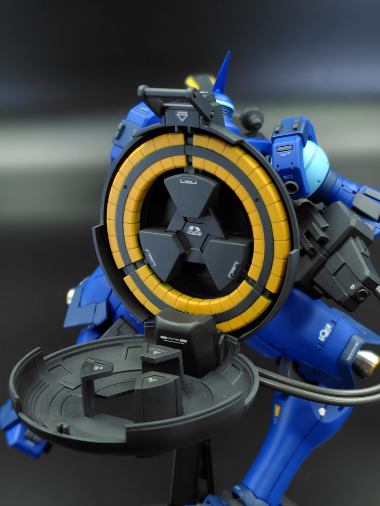 この剥き出しのジェネレータが最高にロマンなのですよ。塗り分けはちょっと手間だったけどね！