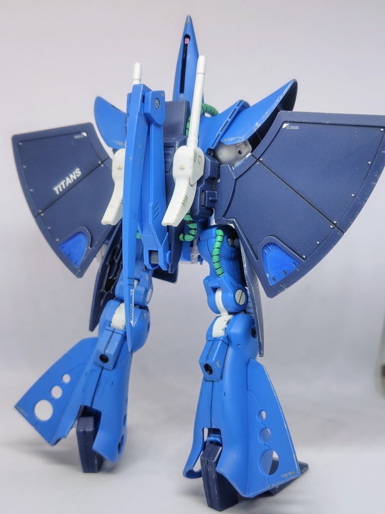 後ろ。シッポ?の先はシャープ化して殺傷力アップしました。