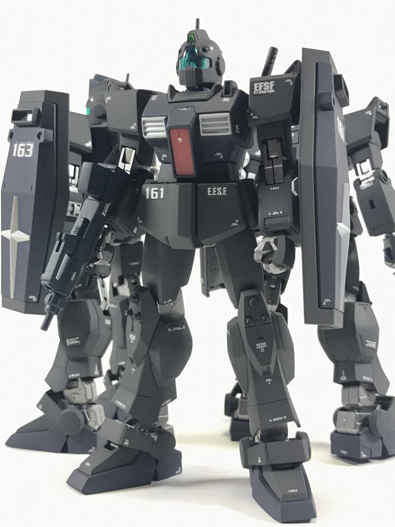隊長機(機体No.161)ブルバップマシンガンを装備。近距離戦を担う機体です。