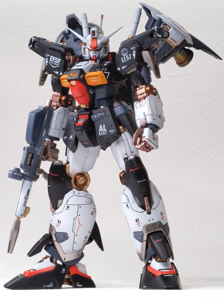 白はアルティメットホワイトをグラデーションで塗布してみました。