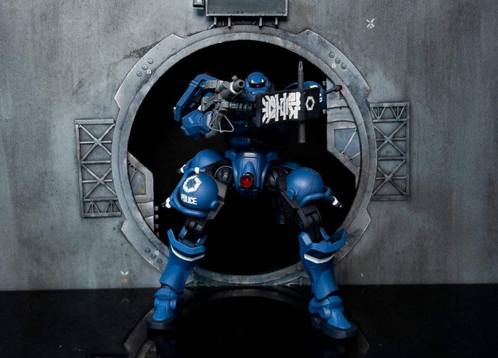 よくも俺のMAVをでお馴染み軍警ザク劇中とバリエーションが違うとか気にしないこっちを組んでみたら予想以上にカッコ良かったので、勢いのままジークアクスも組んじゃいました😆今後バリエーション機がいくつ出るか気になるところ（プレバンに期待