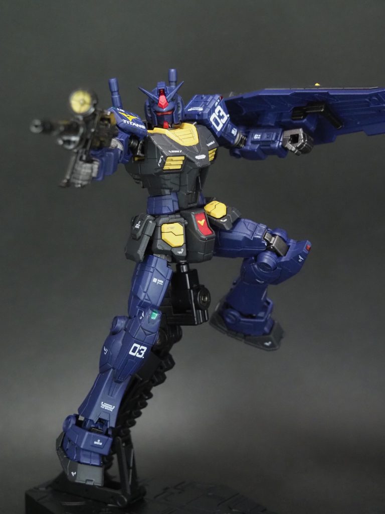 取り合えず自立・可動・ポージングには問題なさそうです。