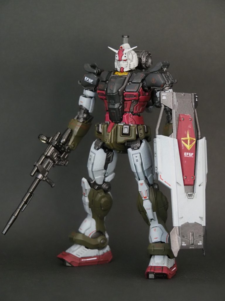 陸戦型なので似合うかなと思いリアルタイプカラーに塗装。水性ホビーカラーのミッドナイトブルー、オリーブドラブ、エアクラフトグレー、あずき色を使用しました。