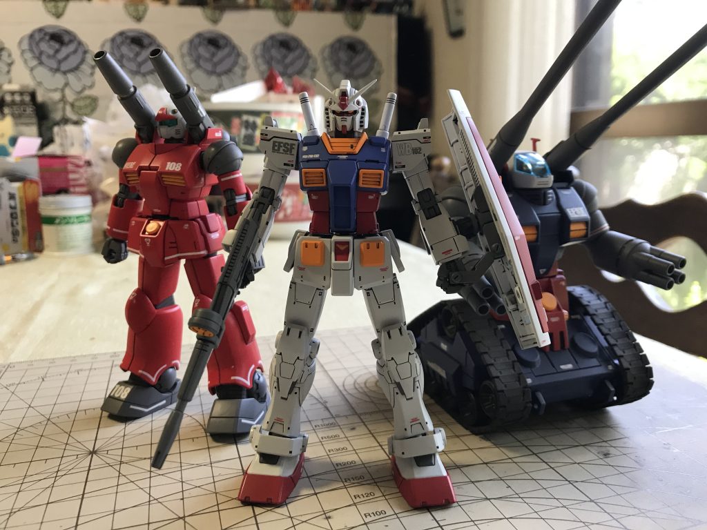 Ｖ作戦三体揃い踏み。ガンダムがオリジンverだったのがよろしくないですね。オリジンでと指定を受けてしまったので仕方なくはないのですが、、、