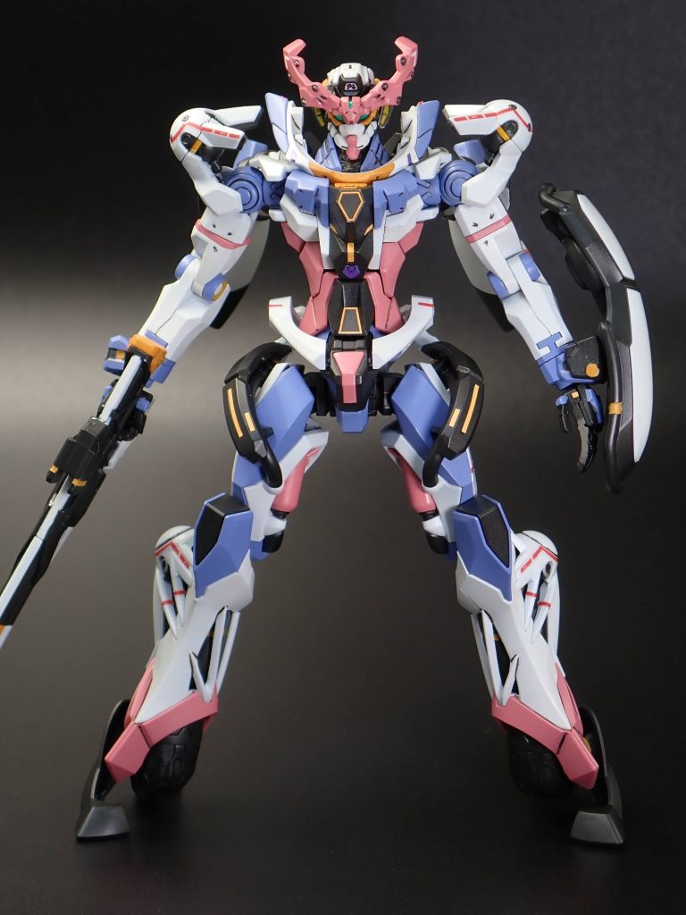 アックスが象徴的な機体ですがやっぱビームライフルが好き