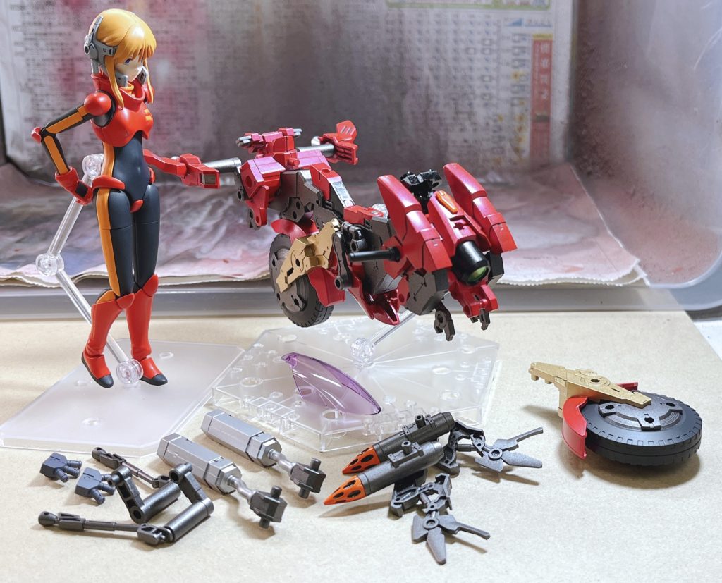 塗り終わったらすぐに組みたくなりますけど、指紋が付くので乾燥するまでガマン😣