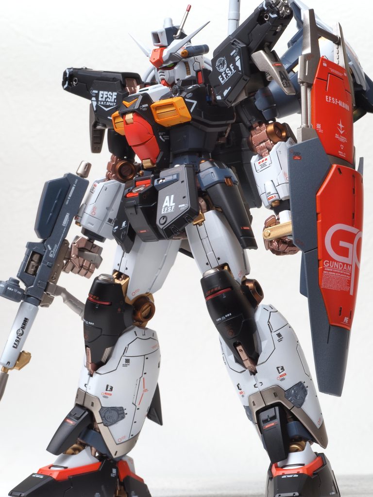 赤はオレンジイエローの後にハイライトで白を塗布したあとクリアールージュで塗装。(白部がピンクになってしまい、赤っぽさを出そうとしたら結局ハイライトの変化がない赤となりました。)