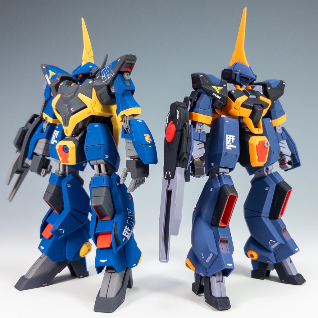 Z版と並べて。設定上は同じ機体のはずですが、全然違います(笑)統一感を出すために、デカールは同じような貼り方をしています。