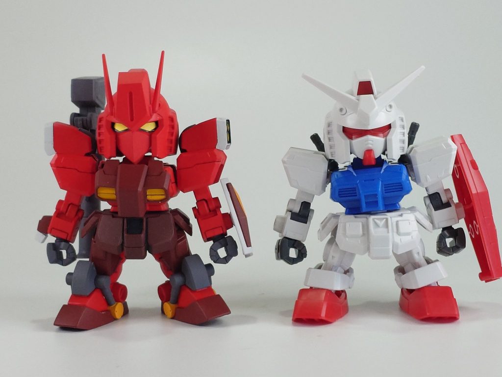 元のガンダムとの比較です