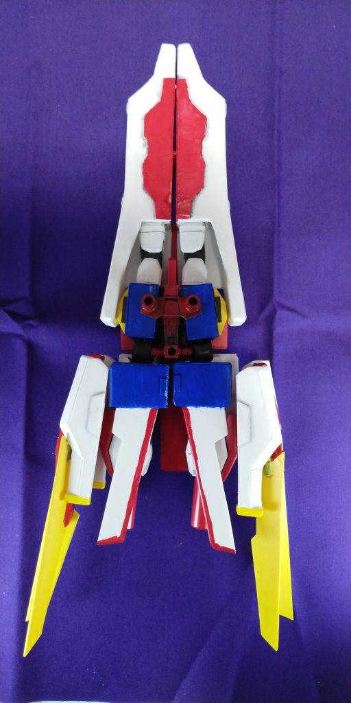 下から見た図。だいたいの構造がわかるだろうか。