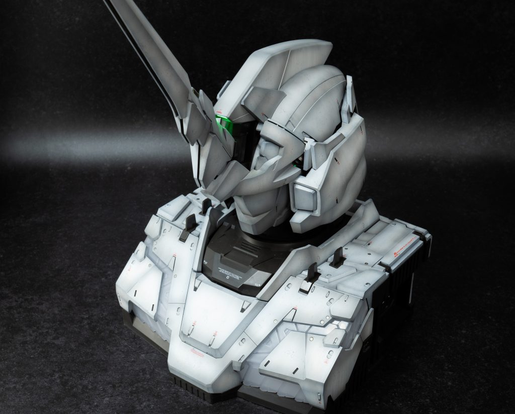 変形するユニコーン胸像–5枚目/制作者：Take_35