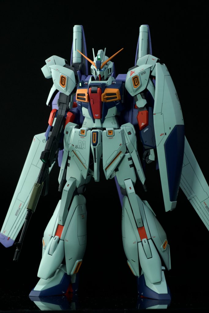 可変機ならではのスタイルを維持しつつのバランス取りに苦労しました。