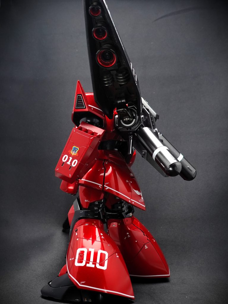 フレキシブルバインダーは無謀にも自作ボールジョイントでの接続に。幾度かの微調整を経て、可動と保持の両立を成し遂げましたwいやマジで大変だった…