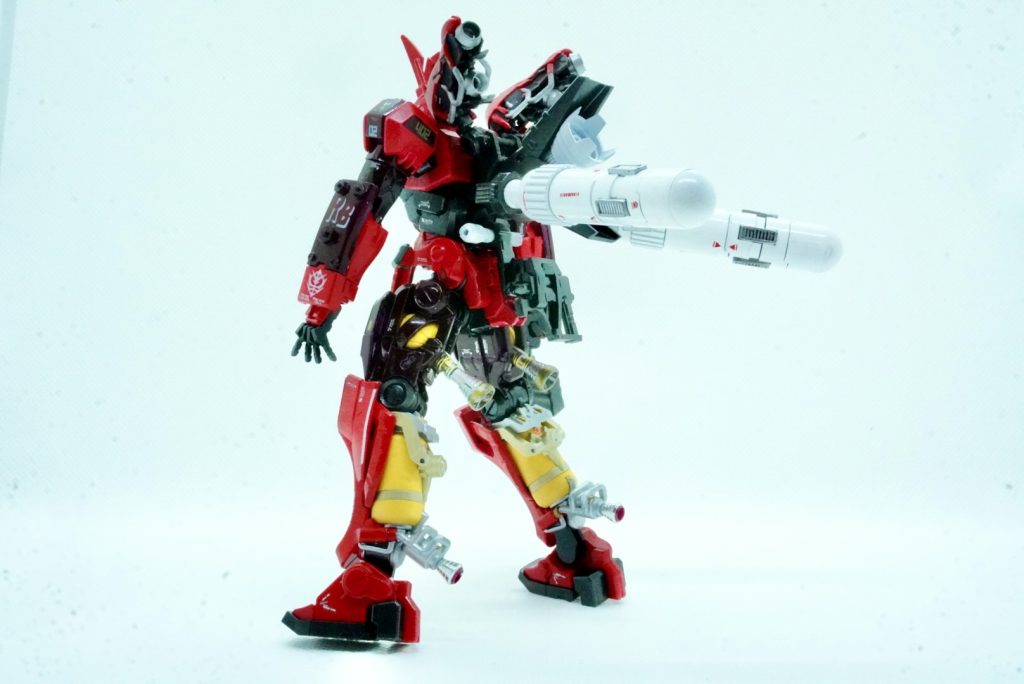 肩甲骨から生えてるブースターパック、めちゃくちゃカッコいいですよねあとふくらはぎと大腿部の推進剤タンクもめちゃくちゃ好きです