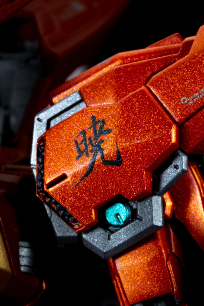 しっかりグロス仕上げしたことでデカールの段差や余白がほぼ目立たなくなりました！