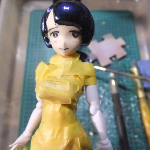どうも！こんばんは〜っ！G太郎デス😁昨日塗ったお試し塗装を剥がしながらクレオス　Ｇ−Toolで220番〜800番迄研磨します。モールド部分の研磨ガイアノーツのセラブレードで研磨を行いマス。頭髪の表面処理の仕上げは百均　ネイルヤスリ　超細目で磨き上げます。本塗装をガイアノーツ　プレミアムブルーブラックを筆塗りで本日の作業は終了デス😁（7枚目）