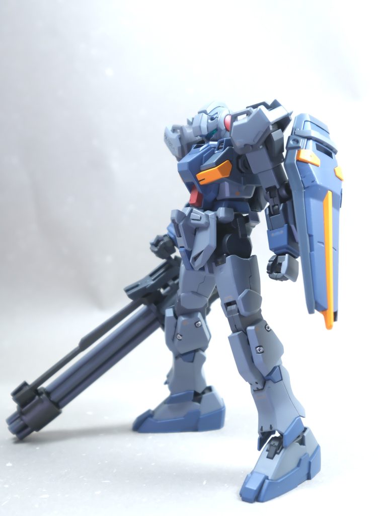 中の人。肩を外せば素のジーラインも再現可能です