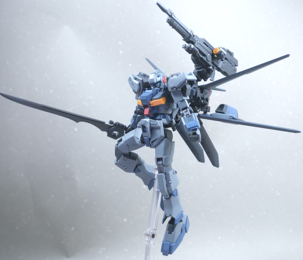 バックパックのみを装備した高機動軽装装備