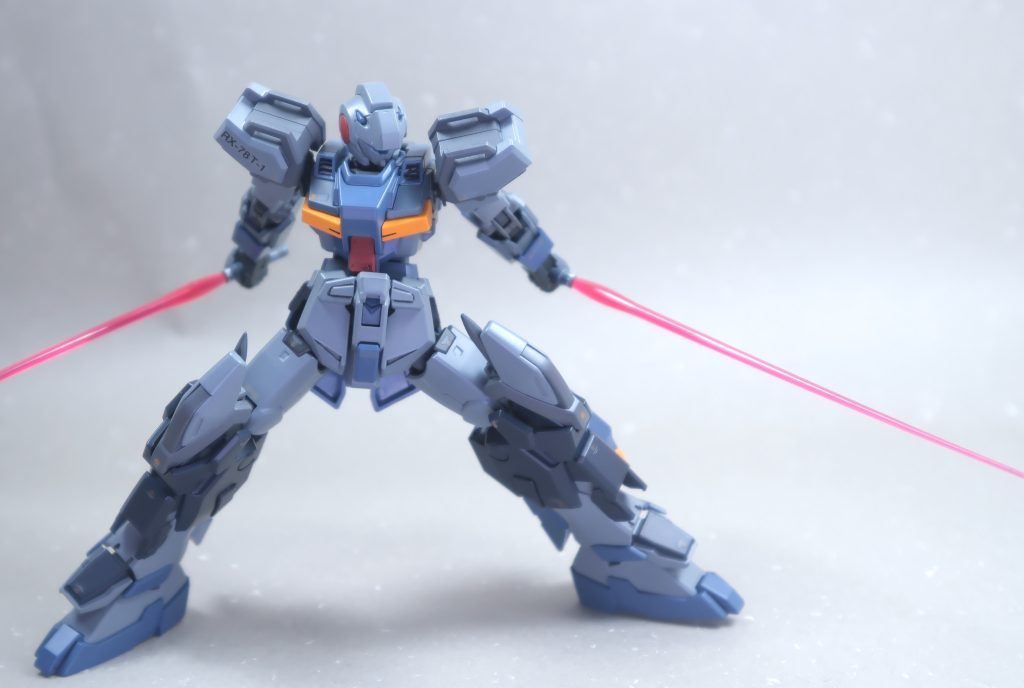 ストライクアーマー基本はフルアーマーで強襲、敵陣地のど真ん中に突撃し、陽動を行うのが基本戦術