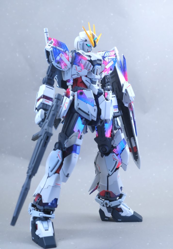 C型。サイコフレームをグラデにしたので、きれいなC型装備です。