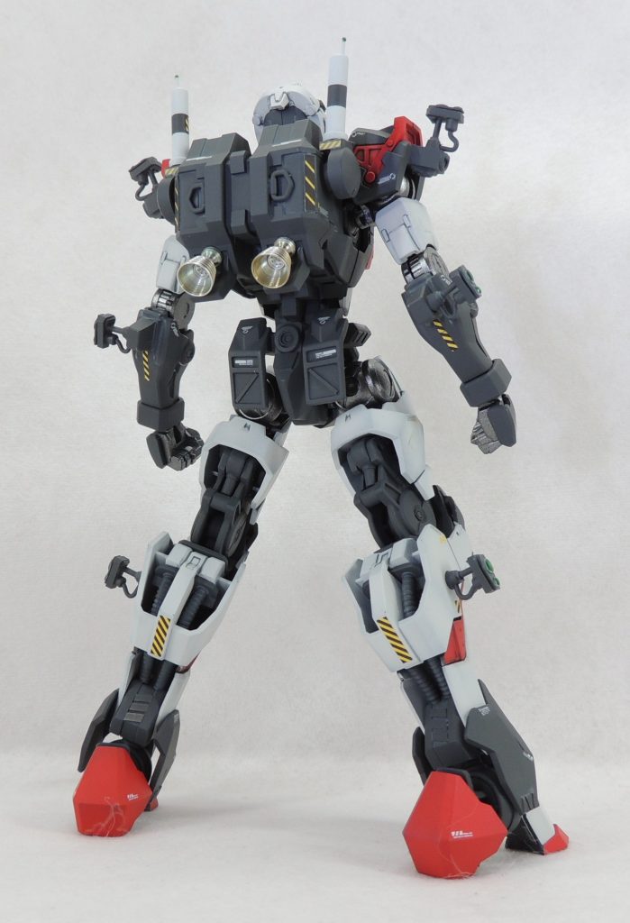 ガンダムダンタリオンのネイキッド状態が白いガンダムに似ていると思い、『連邦軍のV作戦におけるガンダム試作バリエーション機の一体』という妄想を膨らませて製作に臨みました。