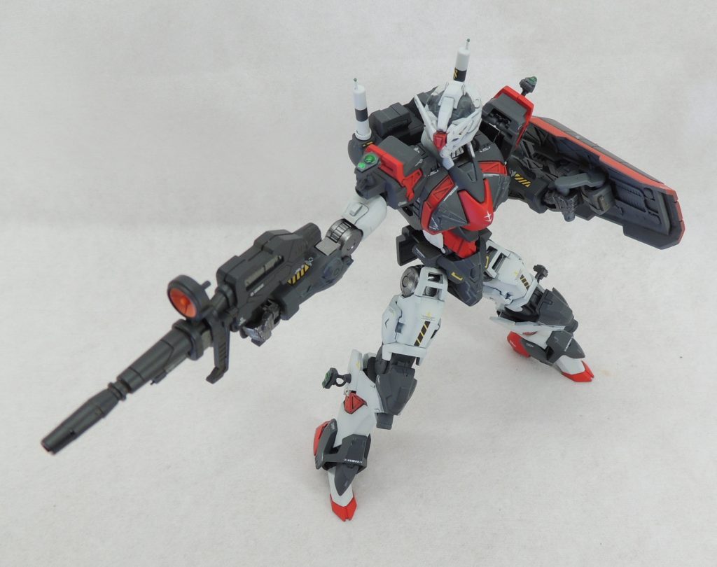 全く作品の世界観が異なるガンダムダンタリオンですが、宇宙世紀のガンダムタイプの記号(例えば、V字アンテナや腹部の外装等)を付与することで、新たな形で転生させることができました!