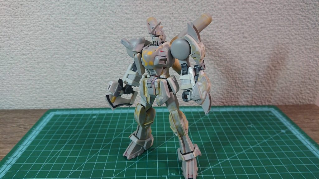 第三段階になります。本体はほとんど形になりました。ここからは武器と細かい調整を行いました。