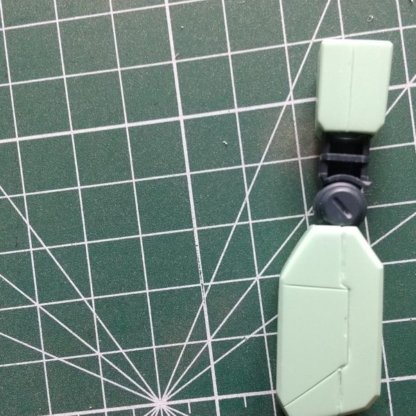 スジ彫り&段差モールドです。難しい。皆様みたく上手く出来なくて凹みます。（1枚目）
