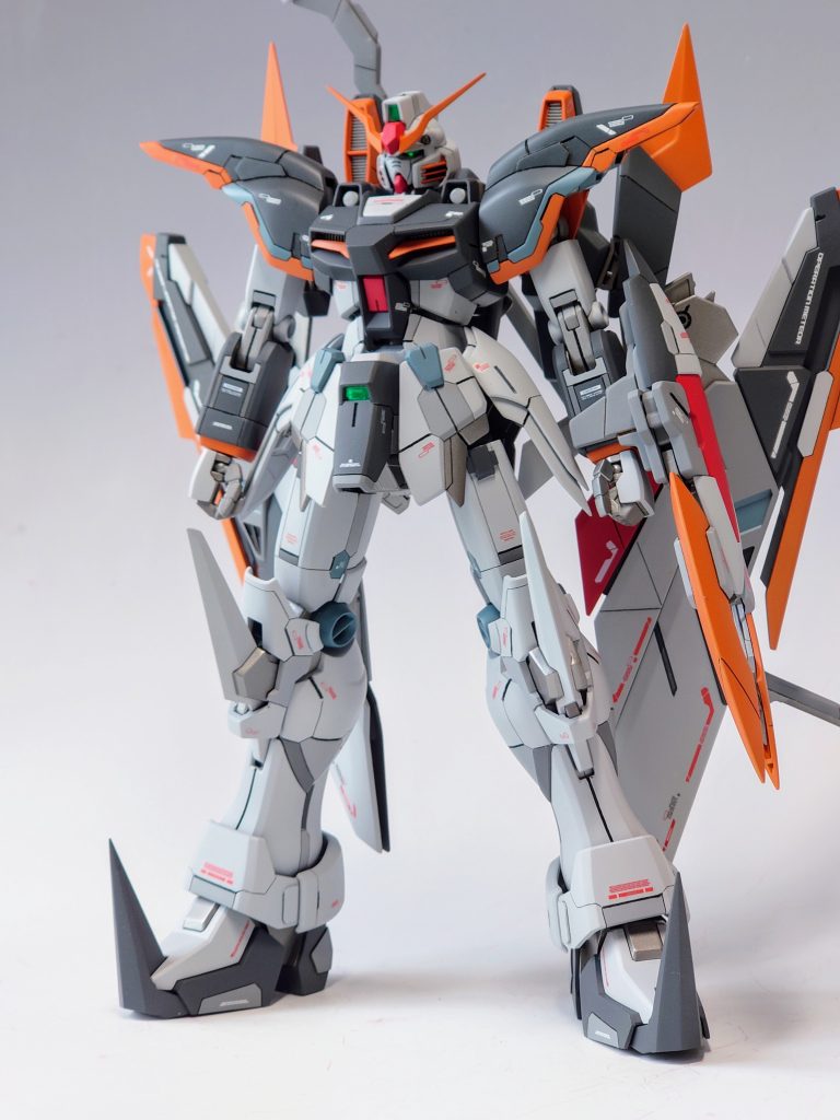 マスキングによる塗り分けも頑張りました。マスキング作業で６時間くらいかかりました。