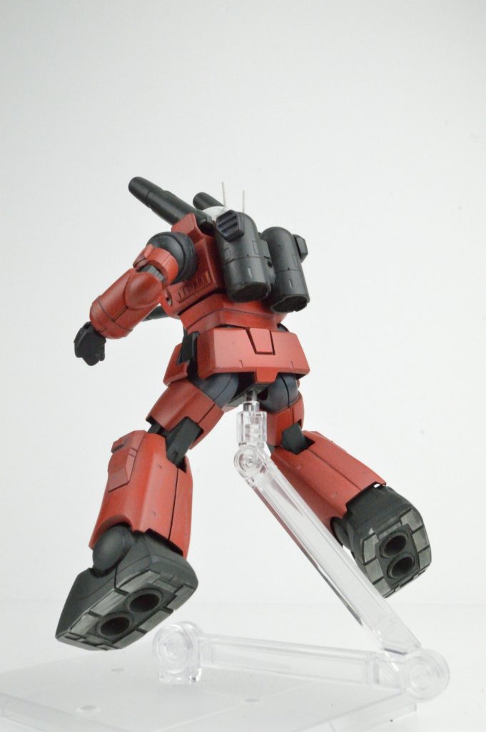 股間にポリキャップを追加し、ディスプレイスタンドに対応できるようにしました