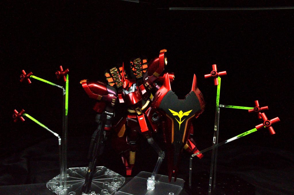 展開状態のファンネルは3mmプラパイプと2mm塩ビパイプでアームを作ってみました