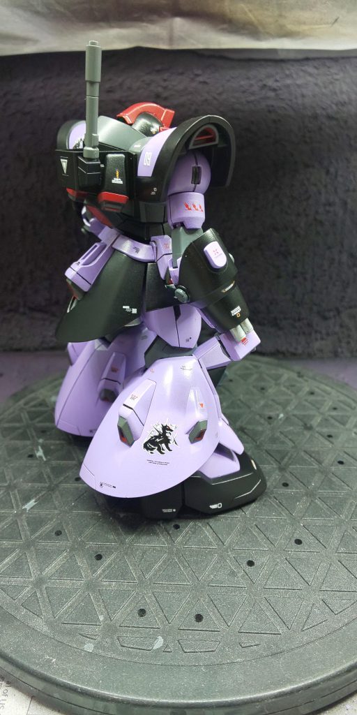  デカールは色々寄せ集めです😑ジオンでもなければザフトでもない機体でトレードマークがないのが寂しいですが。      