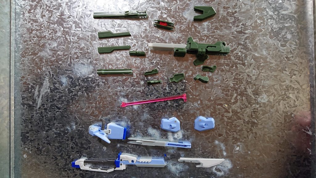 制作途中何度か買い直そうと思いましたランチャーは三枚に下ろしたまま放置中閲覧ありがとうございました