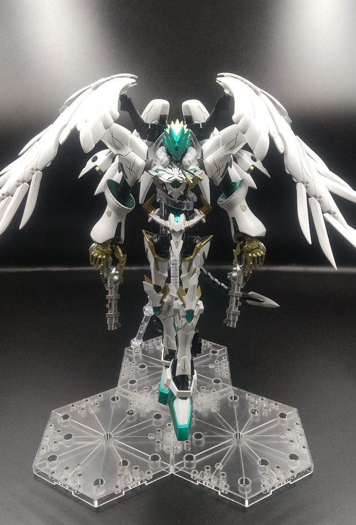 いろいろなパーツを使用して、制作しました。完成系が頭の中にあったので、それほど時間がかからずに完成しました。