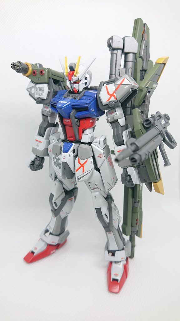 連結ジョイントも作り、パンツァーアイゼンの接続パーツを使えば、謎形態も再現可能ライフルは磁石仕込んであったのでシールドに仕込んだ磁石とくっつきました