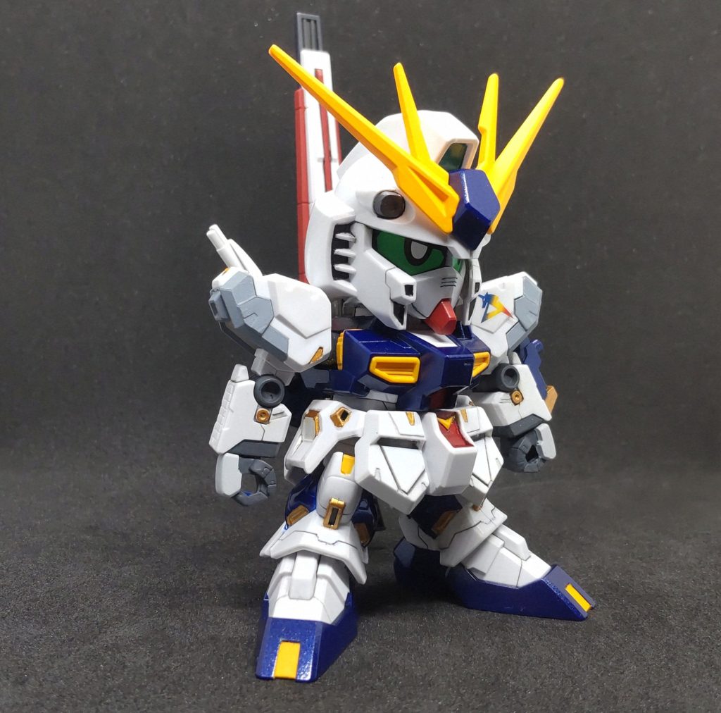 もしアムロにアレックスが渡されていたらニューガンダムがこのカラーになったかもしれない世界線もあるのかな…