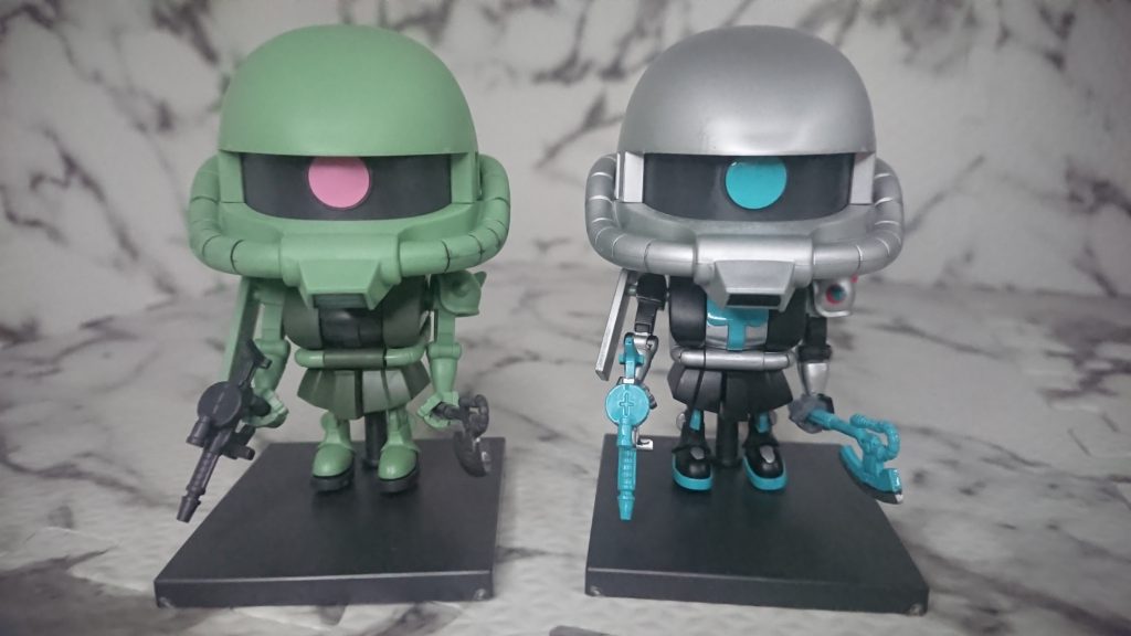 量産型とツーショット