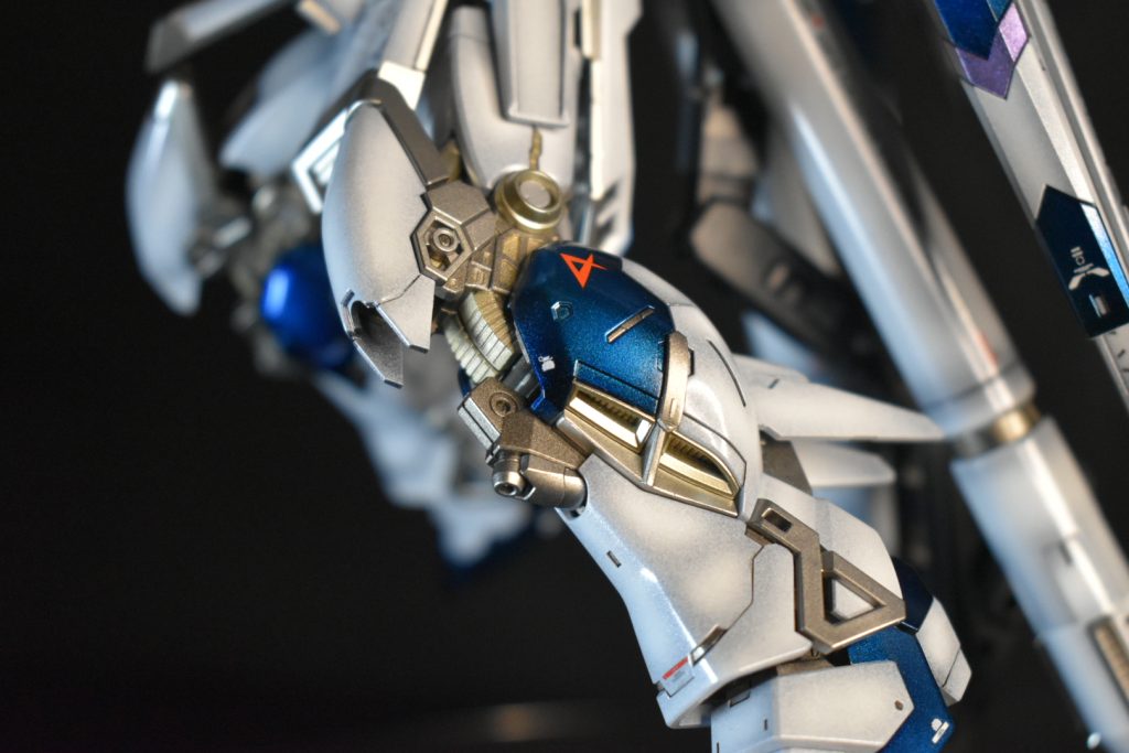 RG Hi-νガンダム 光沢仕上げ–4枚目/制作者:niko