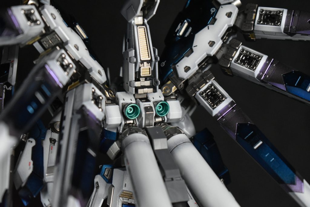 スラスターはグリーンにしました。