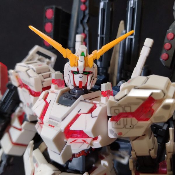 フルアーマーユニコーンガンダム（レッドカラーVer.）