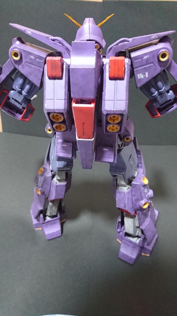 背部右肩後ろにもMk-Ⅱ貼りました。